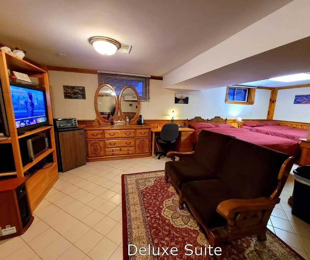 Ubytování v soukromí A Stunning Chalet Style Home Toronto